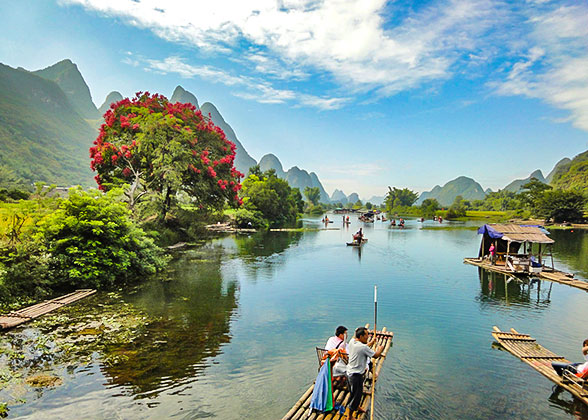 Yulong River Drift in Yangshuo